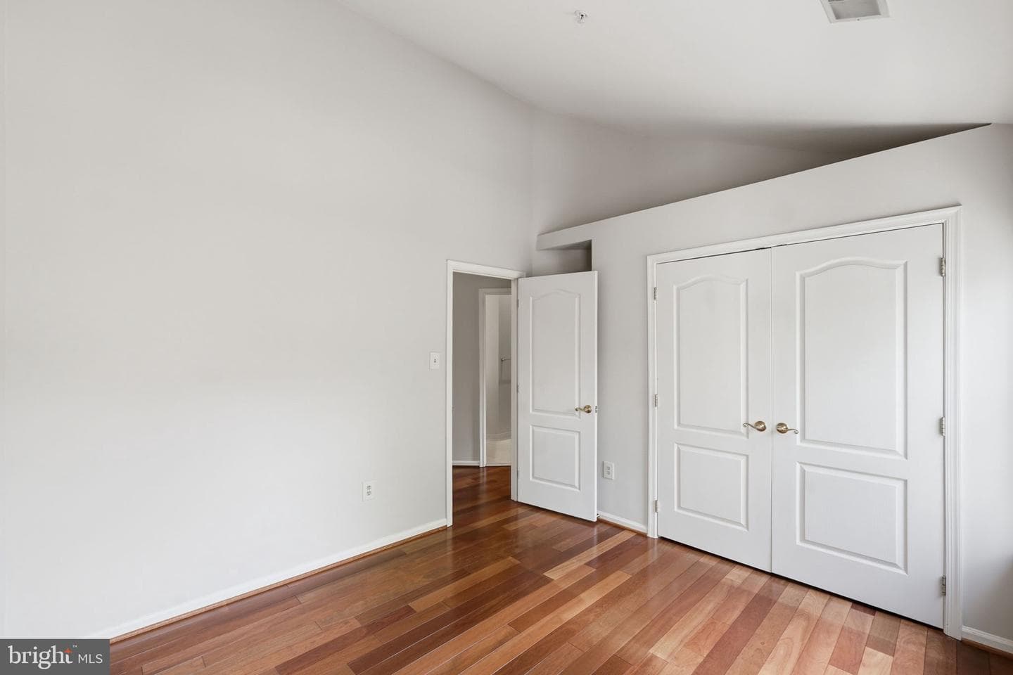 5918 Halpine Road photo 27