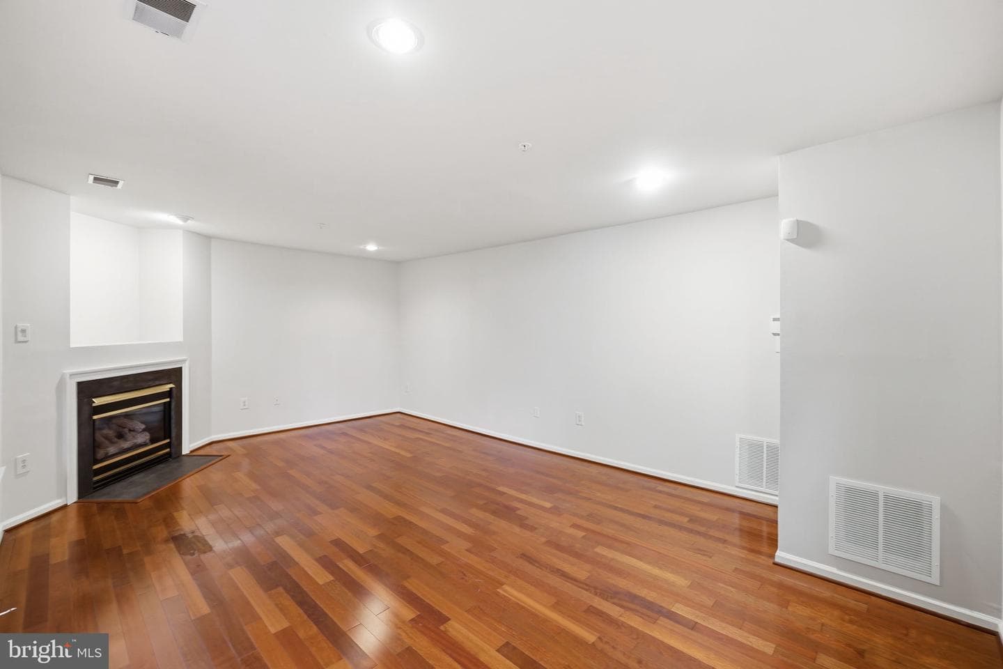 5918 Halpine Road photo 30