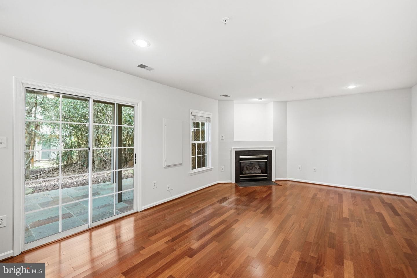 5918 Halpine Road photo 32
