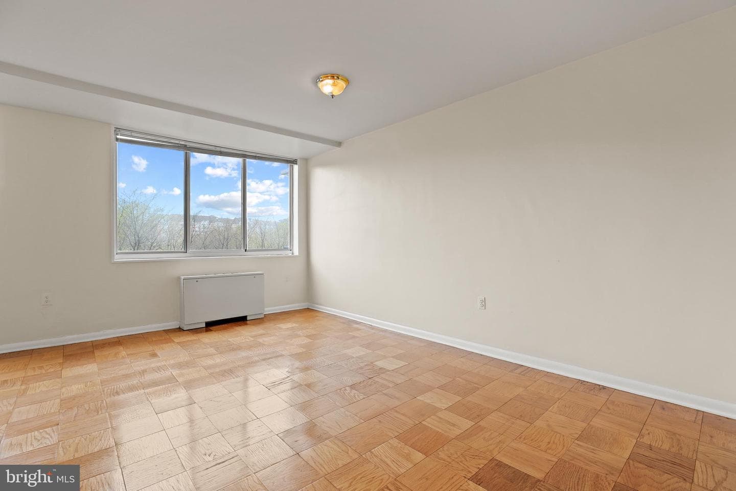 10401 Grosvenor Place #708 photo 10