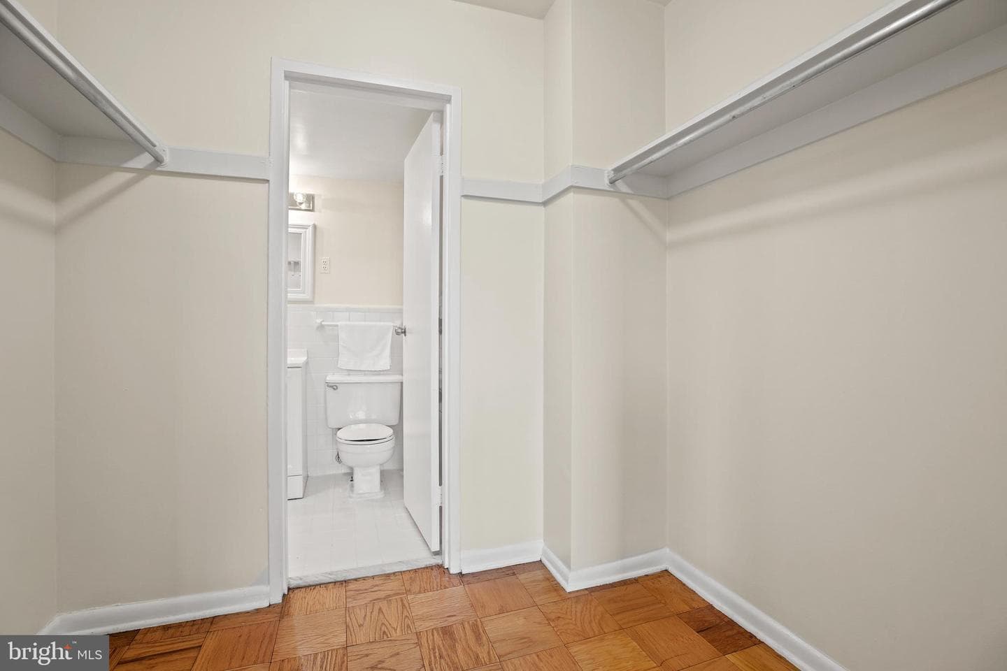 10401 Grosvenor Place #708 photo 18