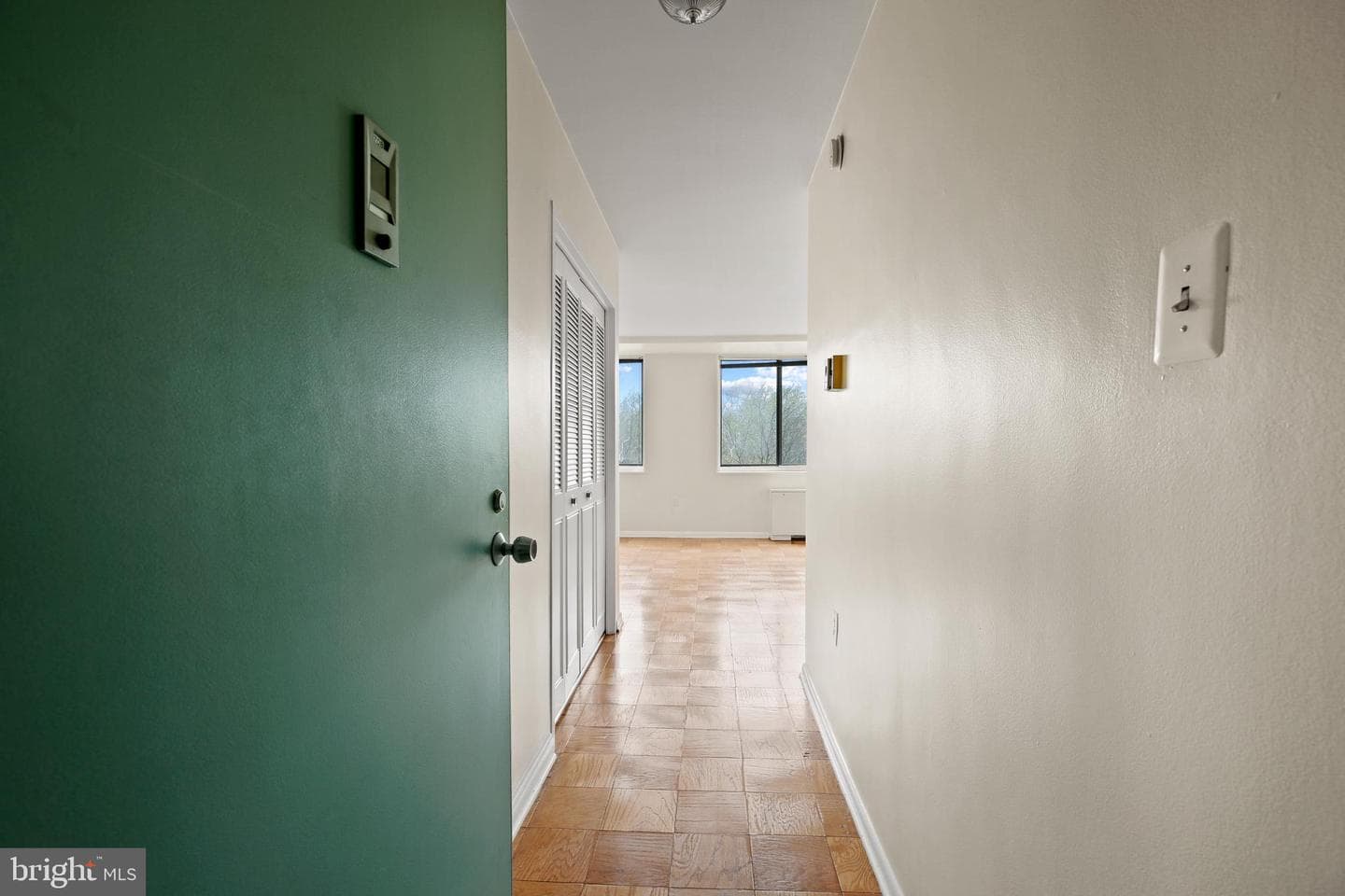 10401 Grosvenor Place #708 photo 2