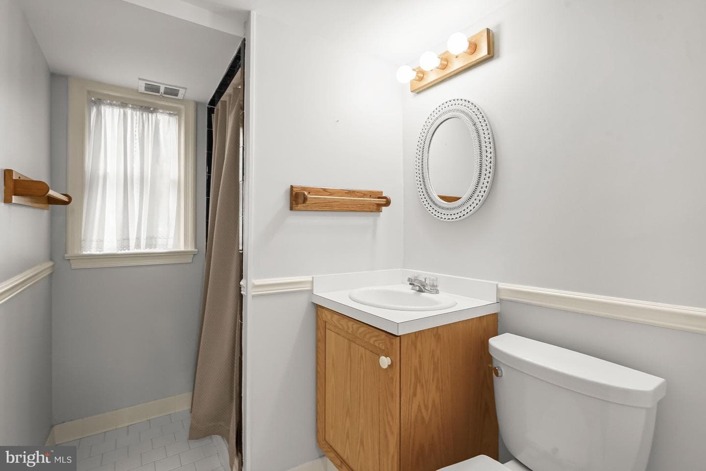 9720 Byeforde Road photo 17