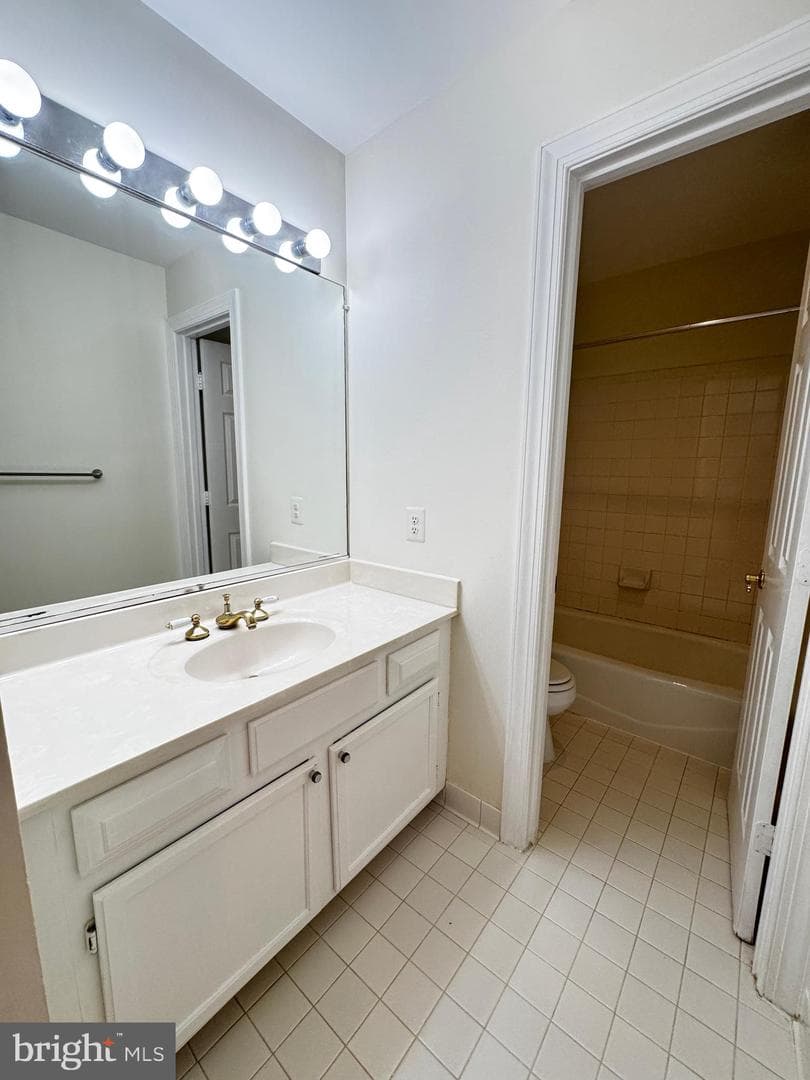125 Mission Drive photo 31