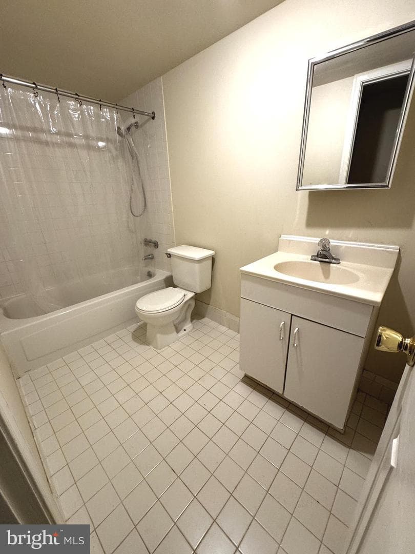 125 Mission Drive photo 34