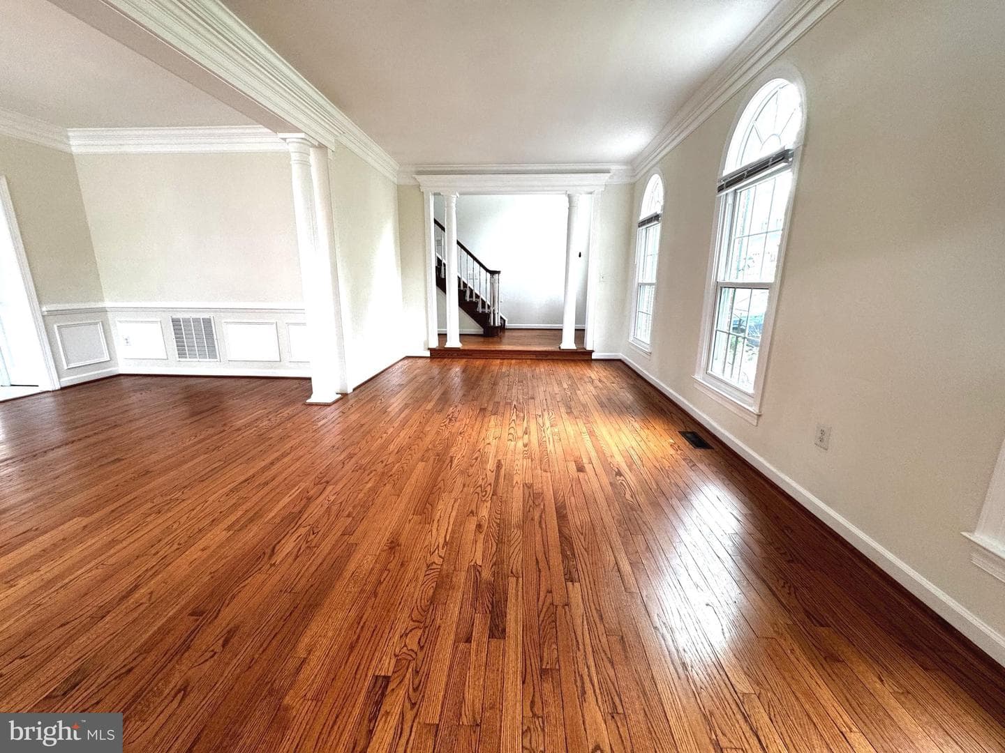 125 Mission Drive photo 4