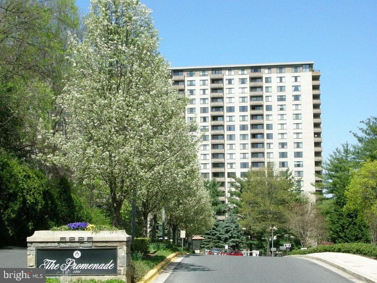 5225 Pooks Hill Road #228s, Bethesda
