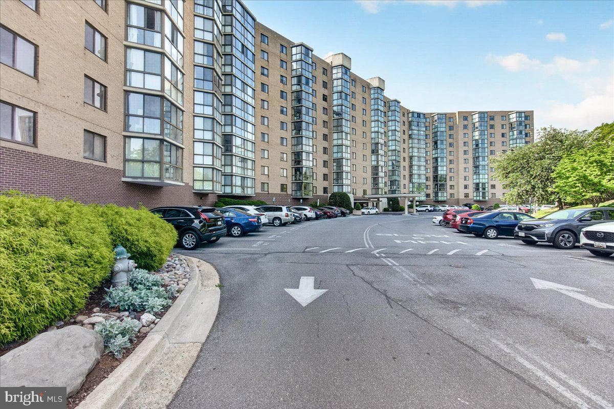 3310 N Leisure World Boulevard #6-611 photo 27