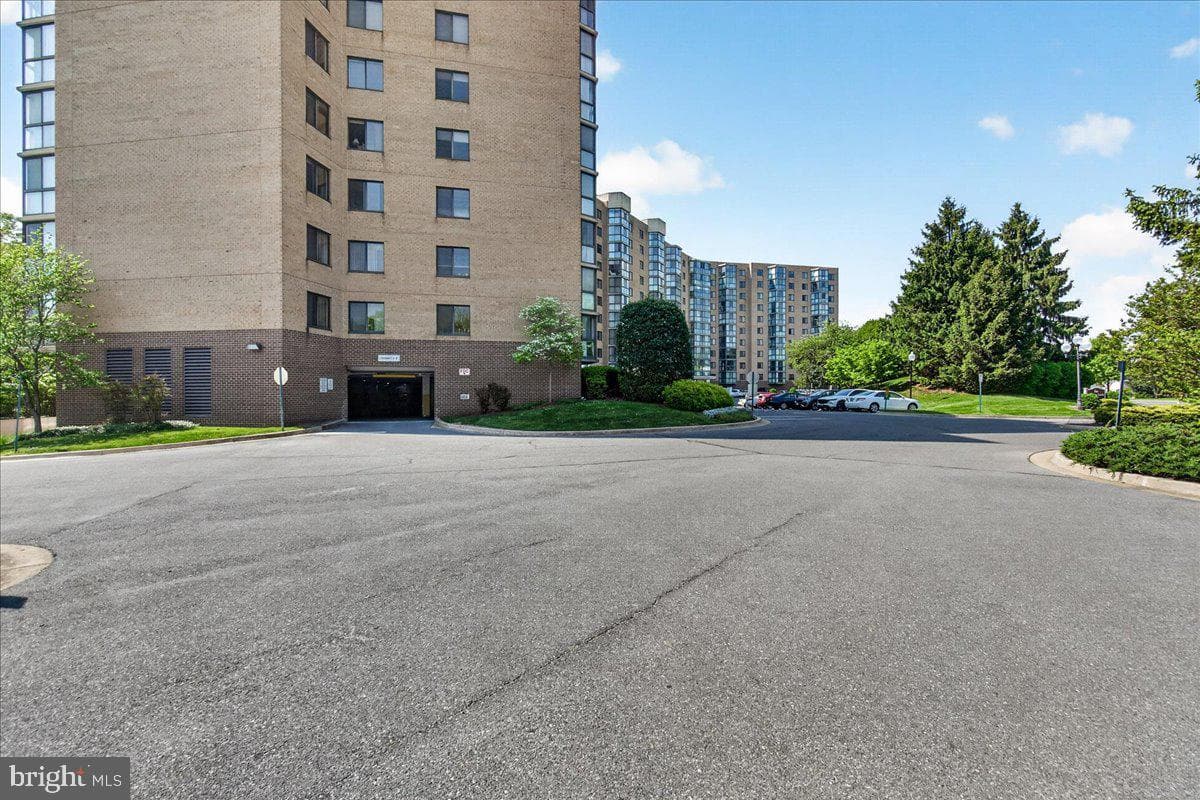 3310 N Leisure World Boulevard #6-611 photo 36