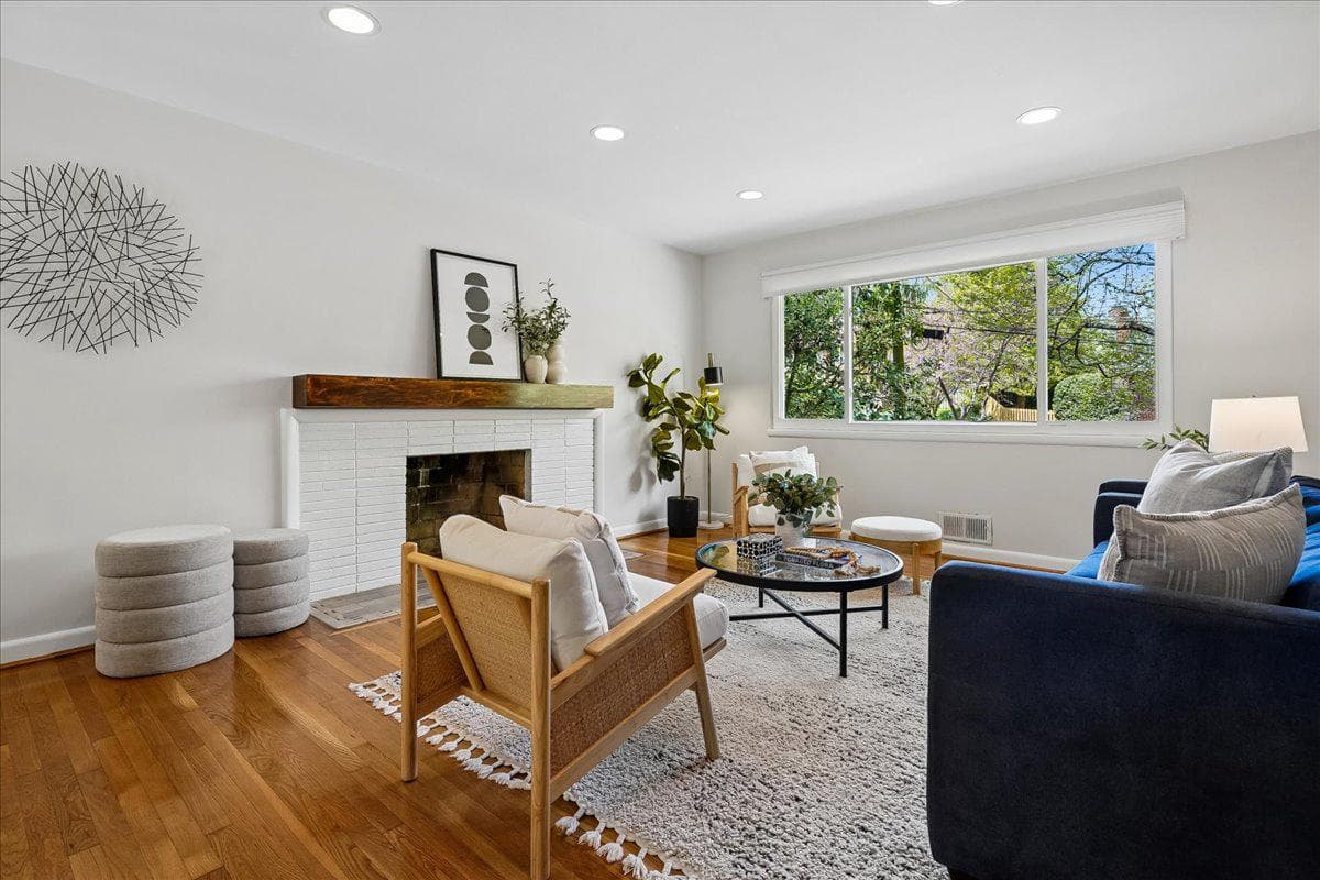 104 Belton Road photo 16