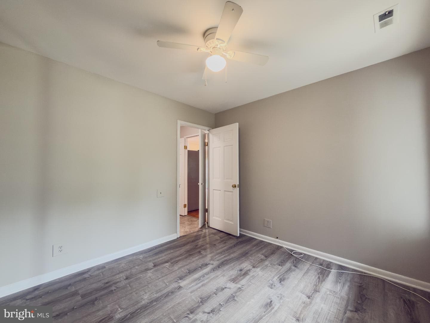 14900 Hydrus Road photo 17