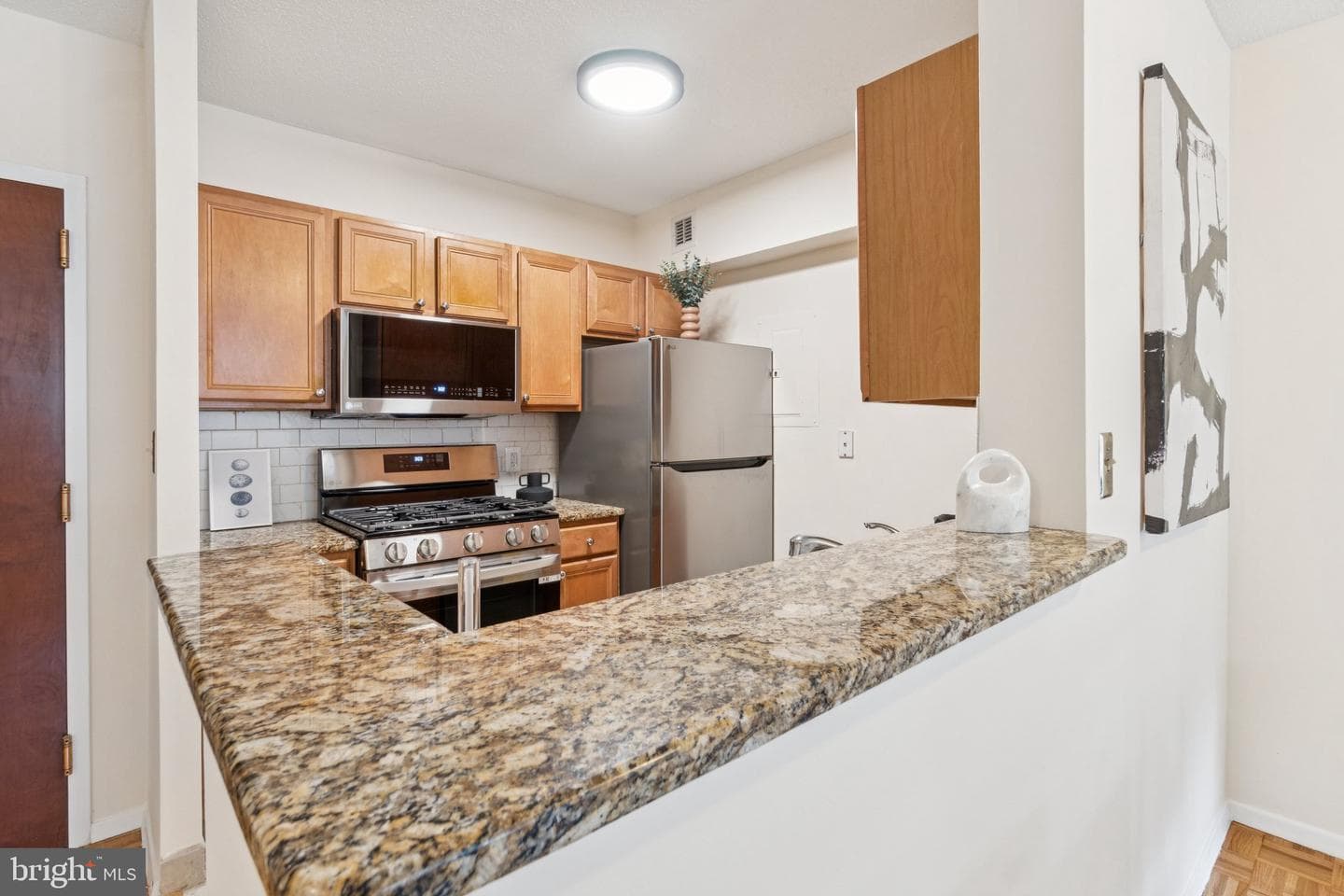 7111 Woodmont Avenue #316 photo 11