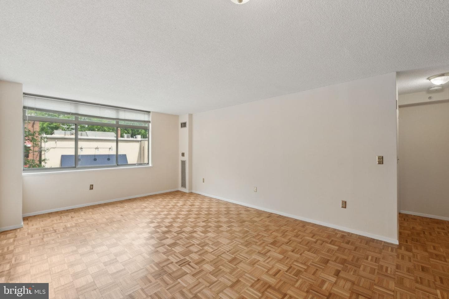 7111 Woodmont Avenue #316 photo 23