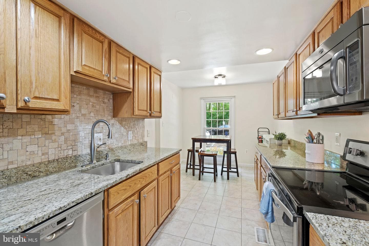 7344 Greentree Road photo 11