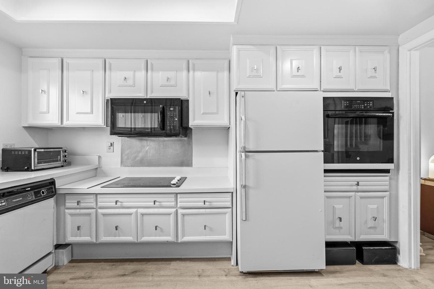 3590 Gleneagles Drive #32-F photo 5