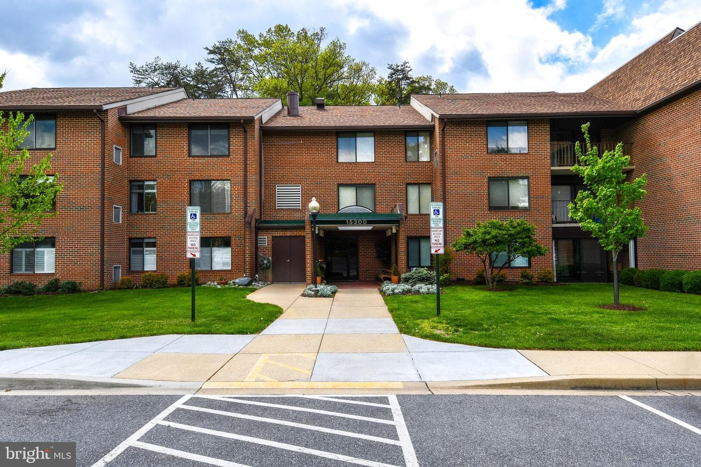 15300 Beaverbrook Court #88-2h photo 26