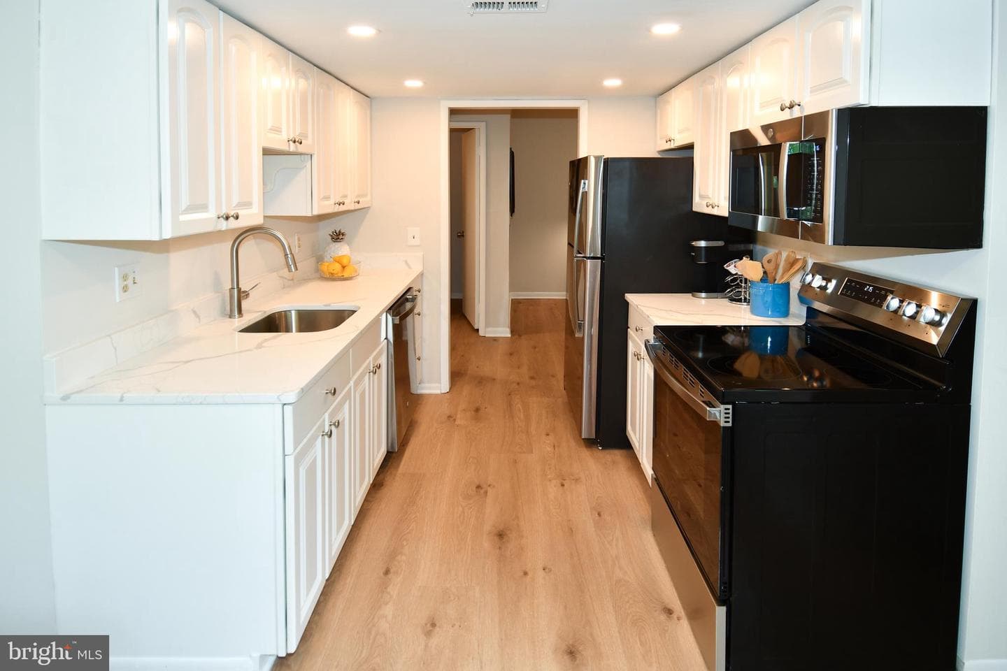 15300 Beaverbrook Court #88-2h photo 3
