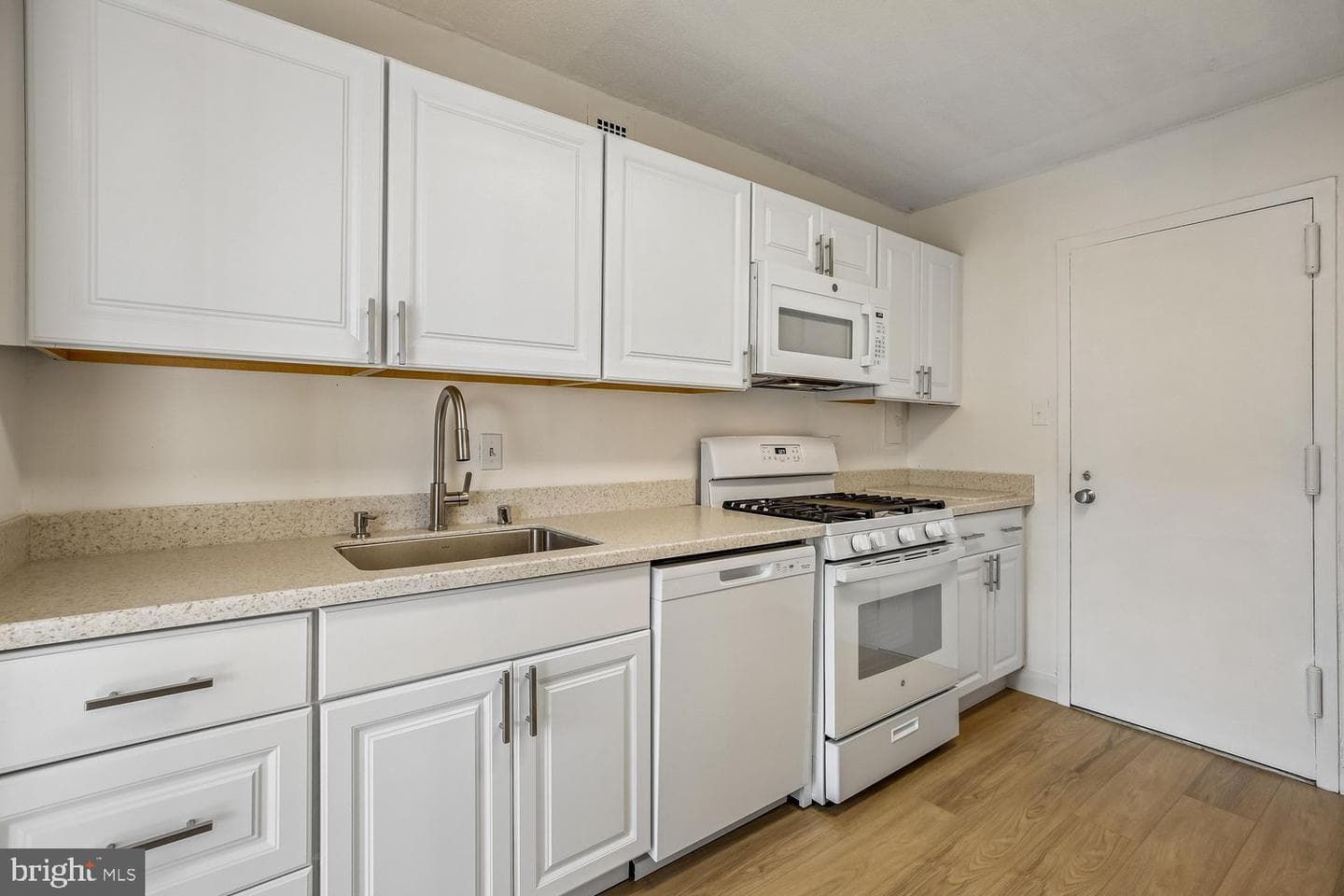 1121 University Boulevard W #1111 photo 18