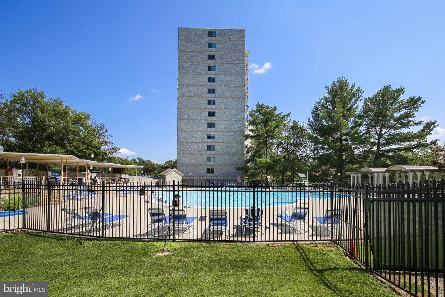 1121 University Boulevard W #1111 photo 30