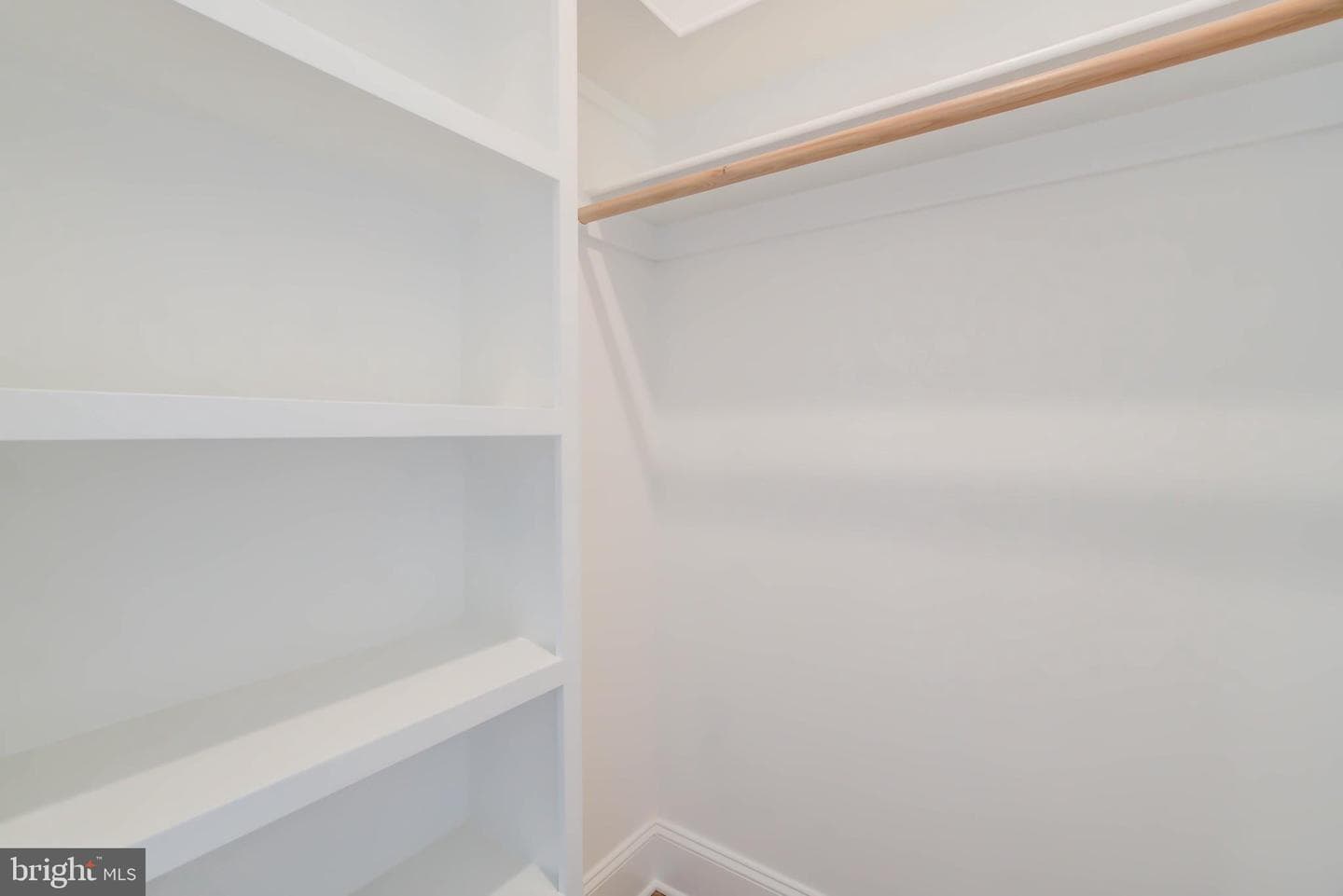 4422 Walsh Street photo 54
