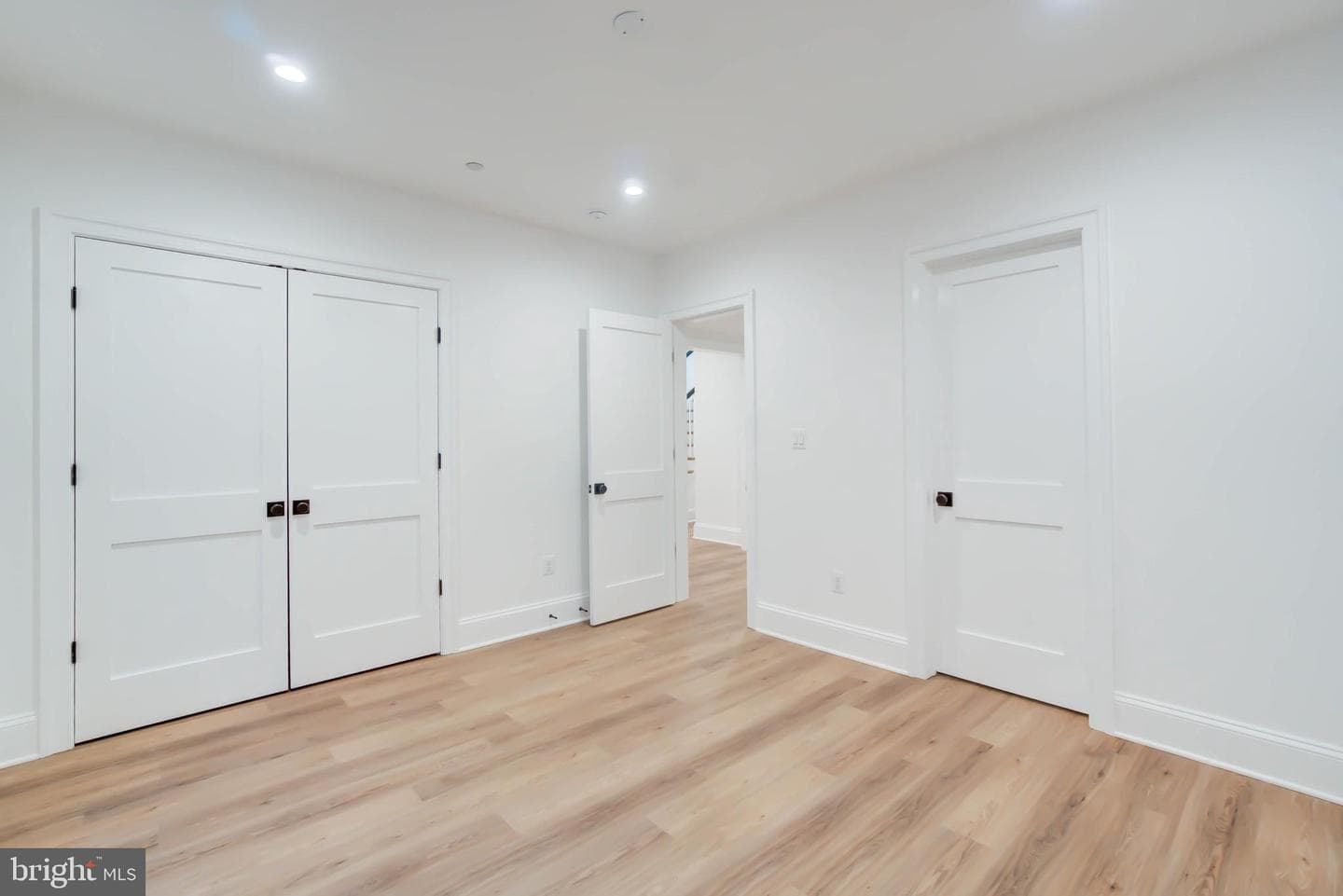 4422 Walsh Street photo 68