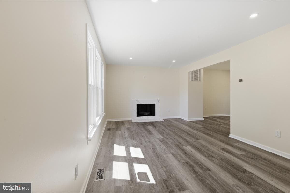 24823 Cutsail Drive photo 5
