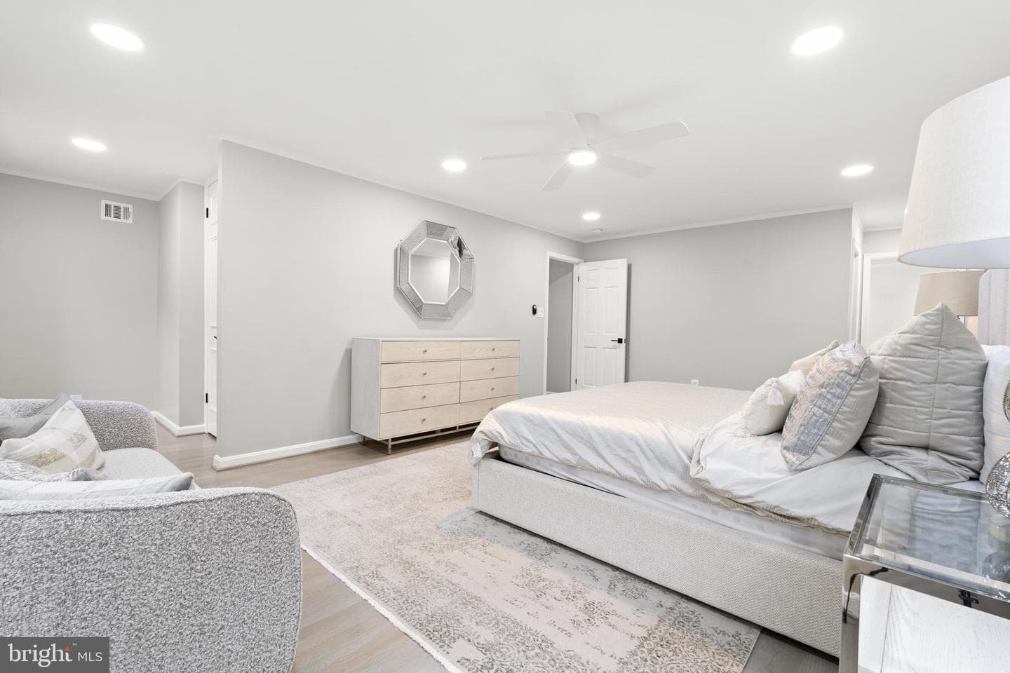 12100 Drews Court photo 42