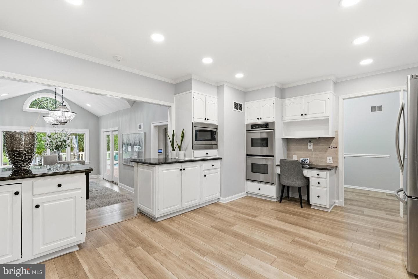 12100 Drews Court photo 47