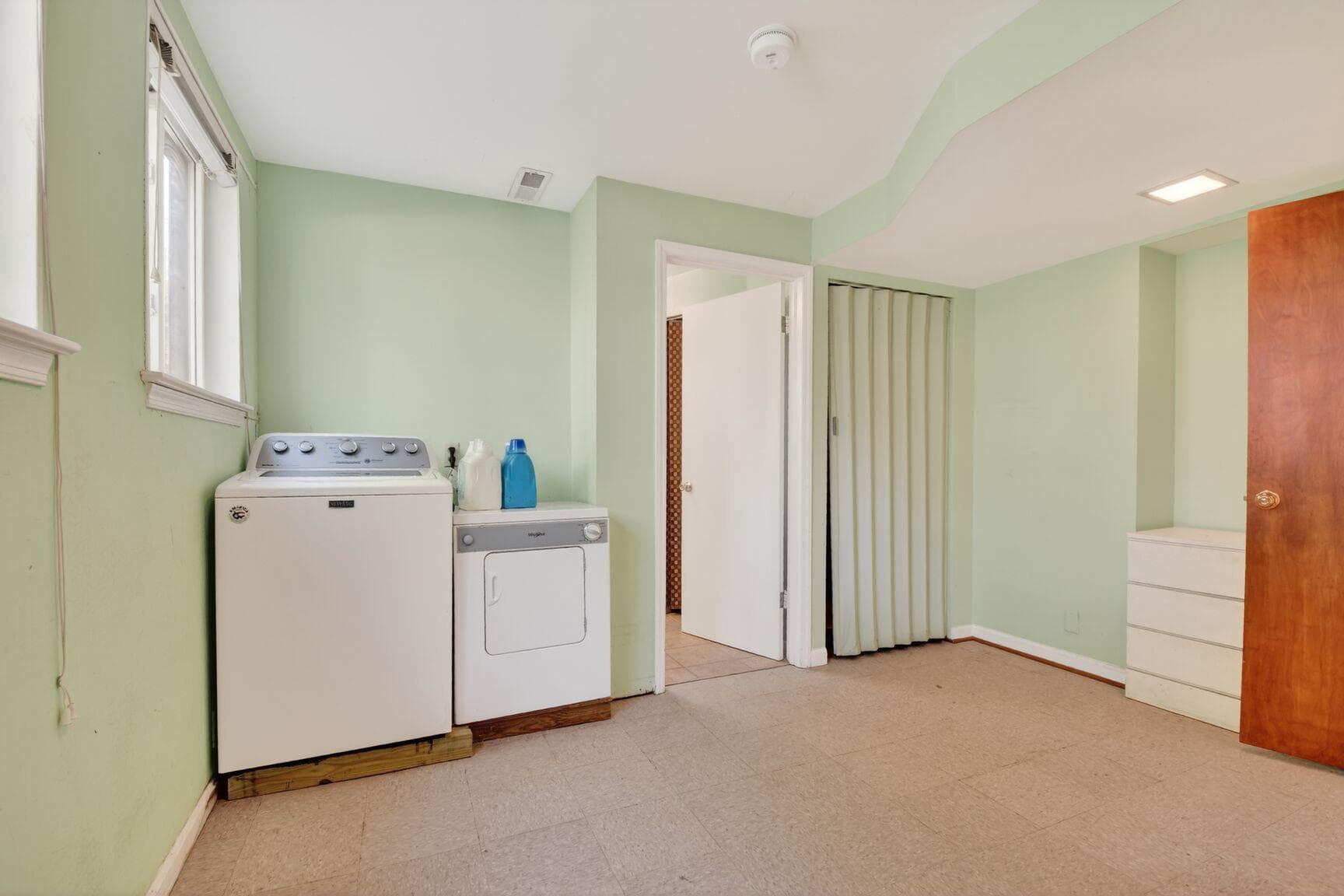 10226 Leslie Street photo 21