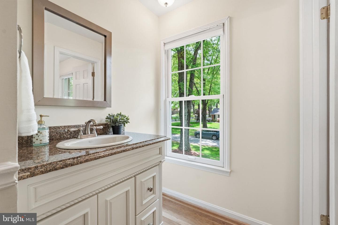 4609 Jasmine Drive photo 24