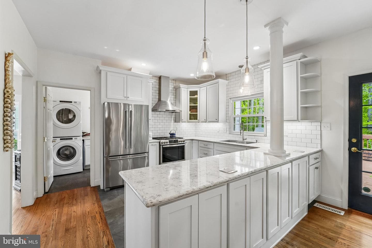 18613 Meadowland Terrace photo 3