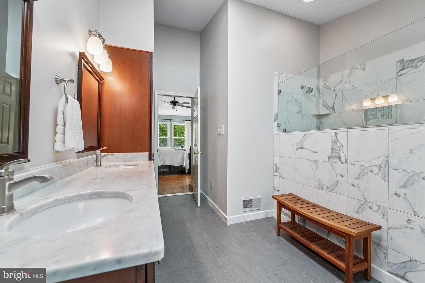 18613 Meadowland Terrace photo 34