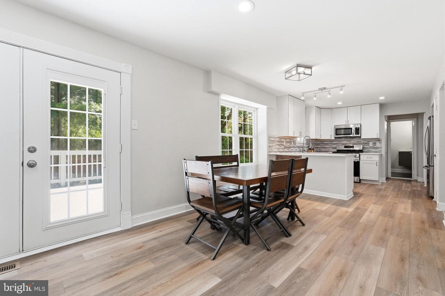 6 Bostwick Court photo 10