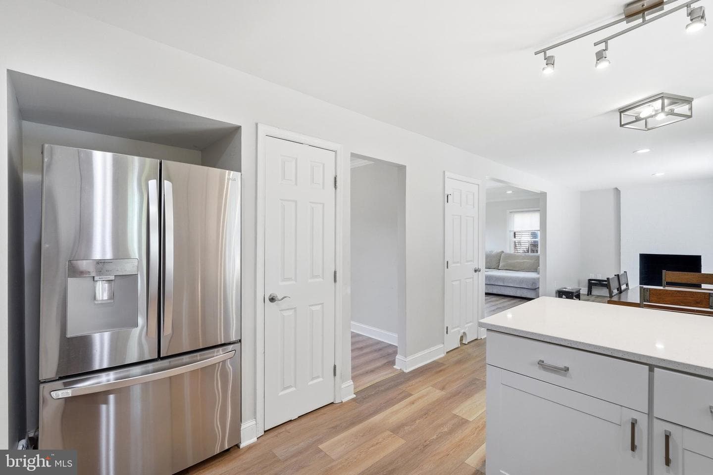 6 Bostwick Court photo 11