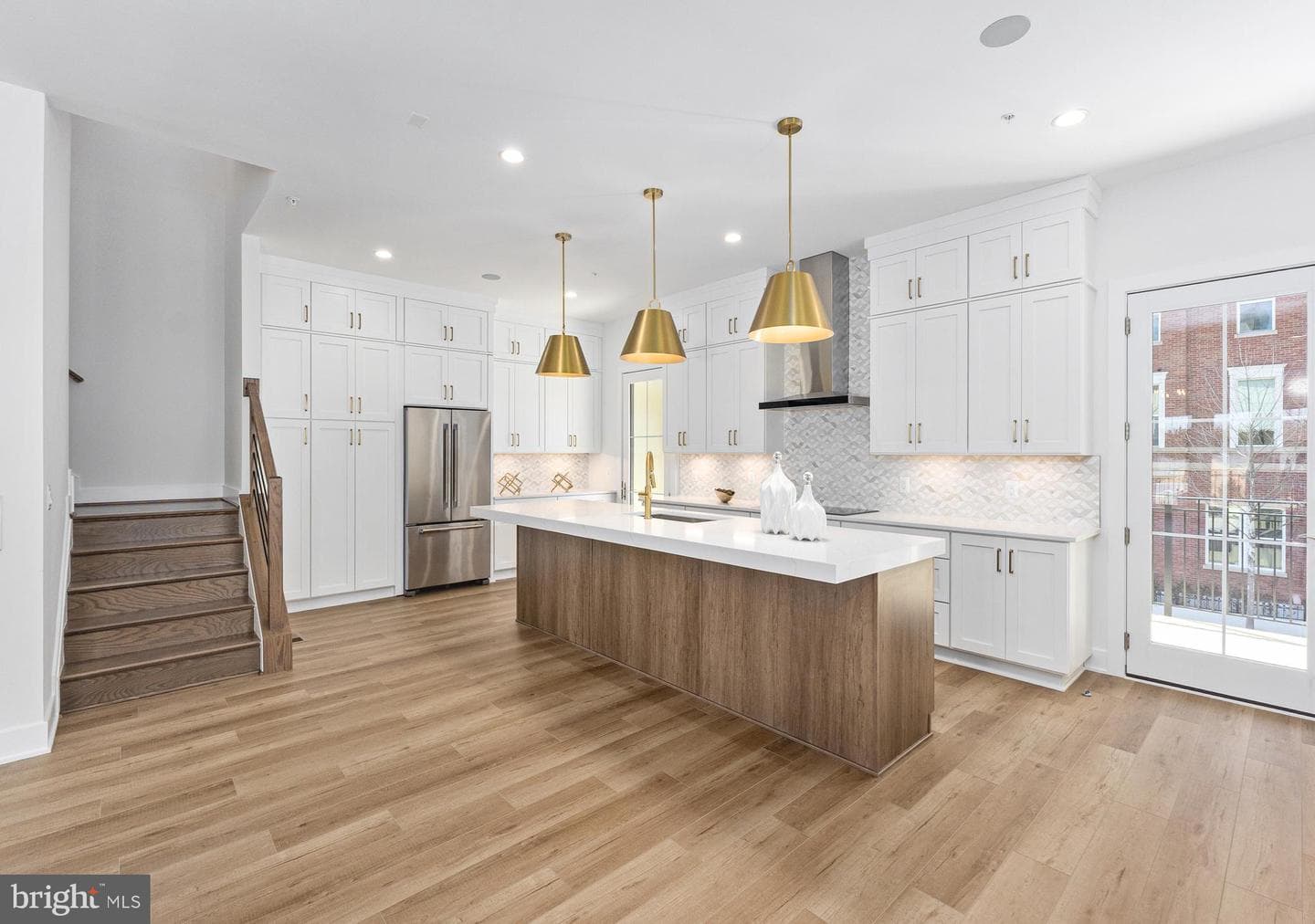 8601 Erdem Place photo 1