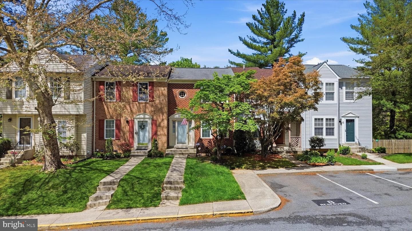 6 Cross Laurel Court photo 3
