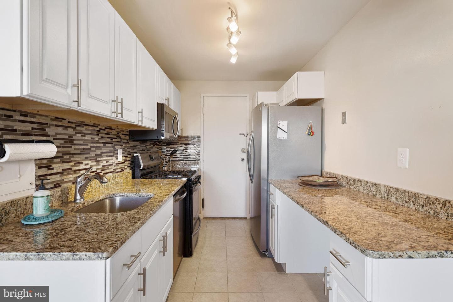 10201 Grosvenor Place #1206 photo 20