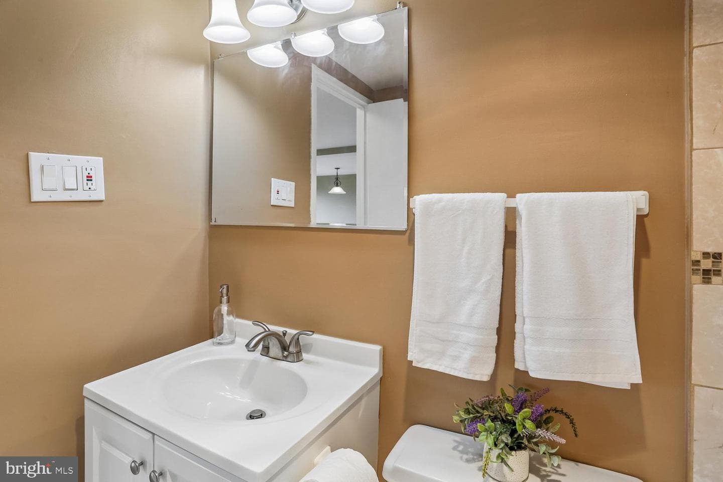 10201 Grosvenor Place #1206 photo 28