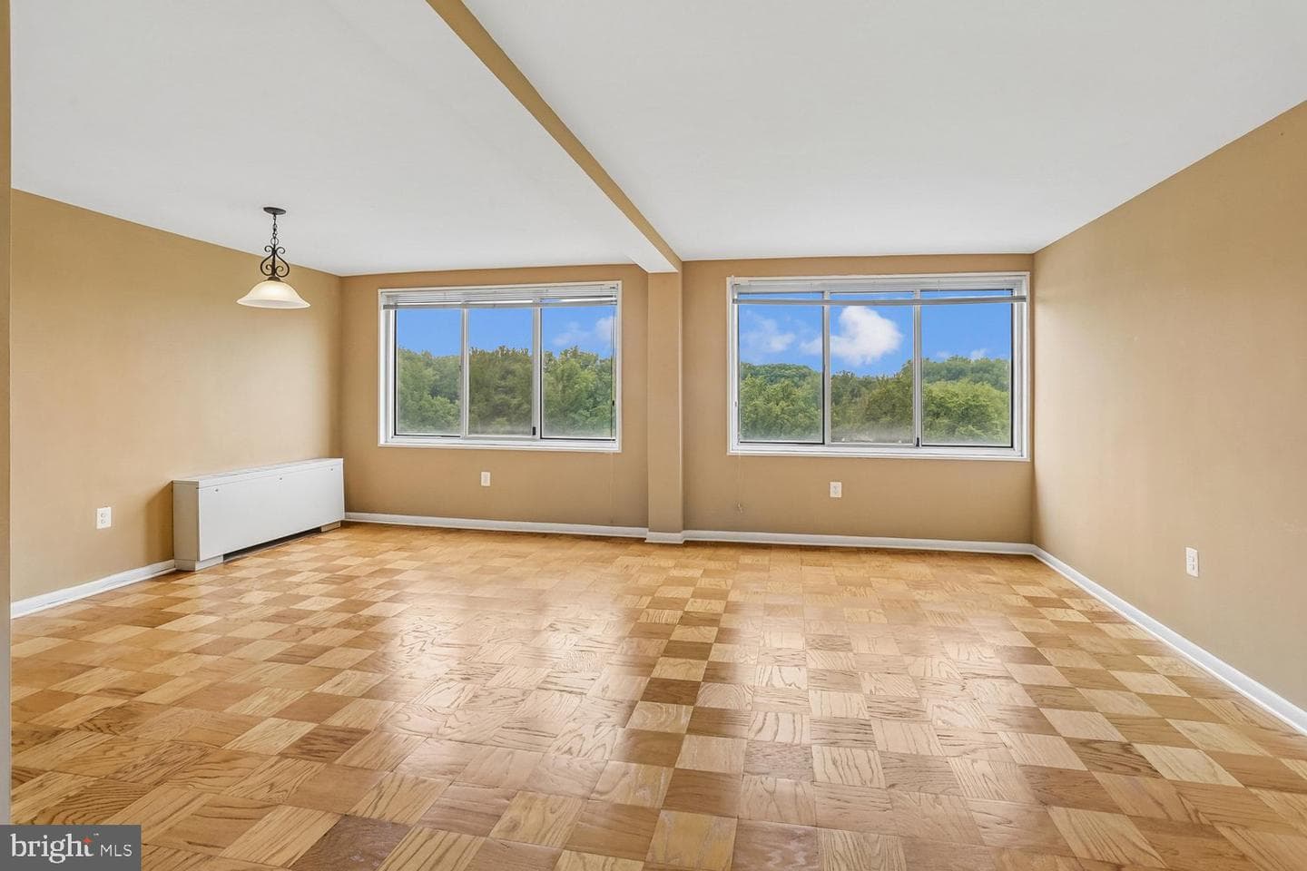 10201 Grosvenor Place #1206 photo 6