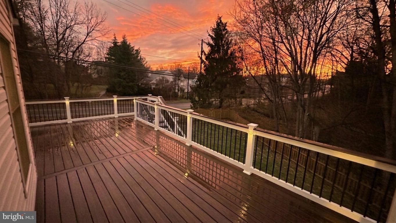 18500 Gingerbread Lane photo 6