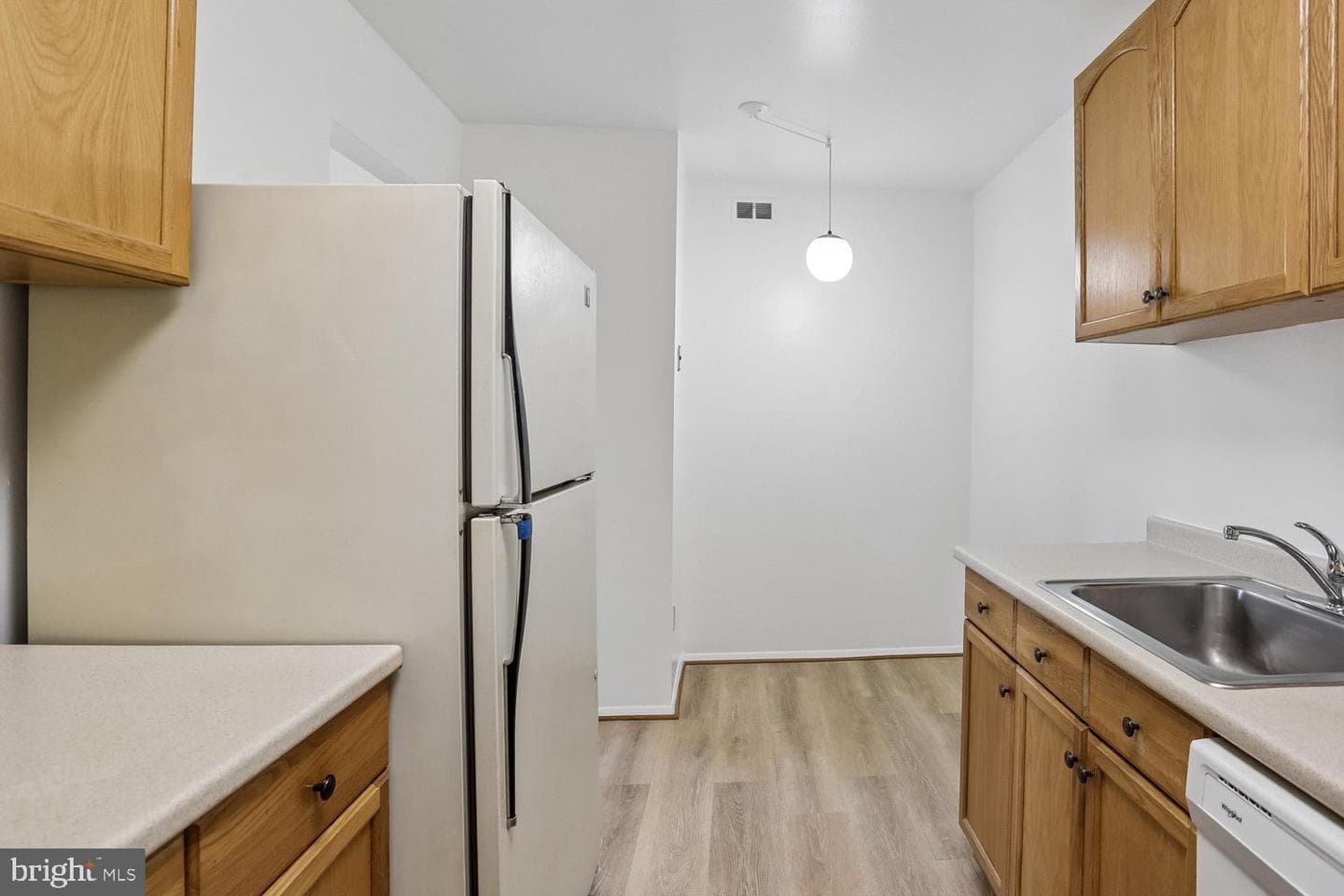 11925 Parklawn Drive #203 photo 16