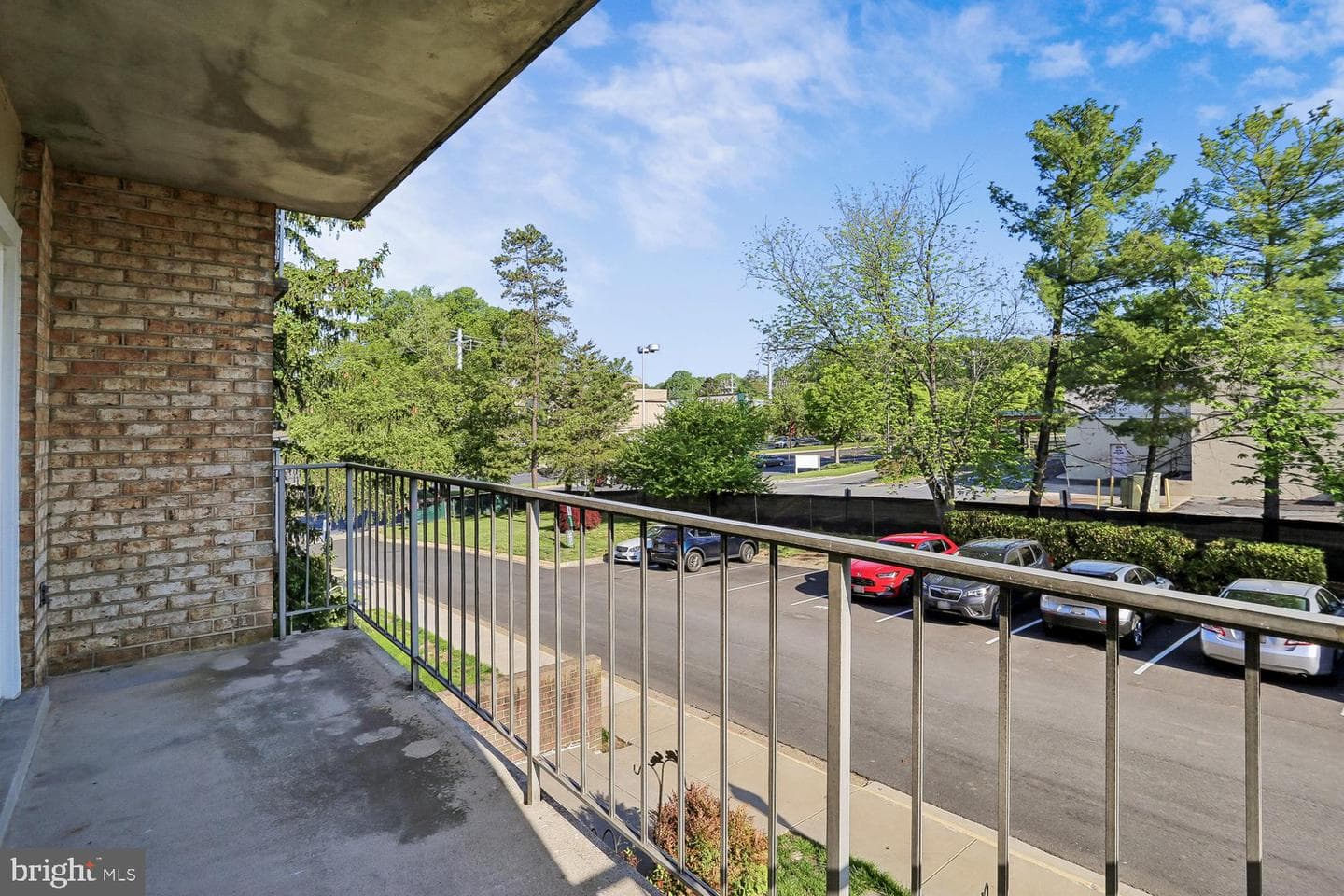 11925 Parklawn Drive #203 photo 29
