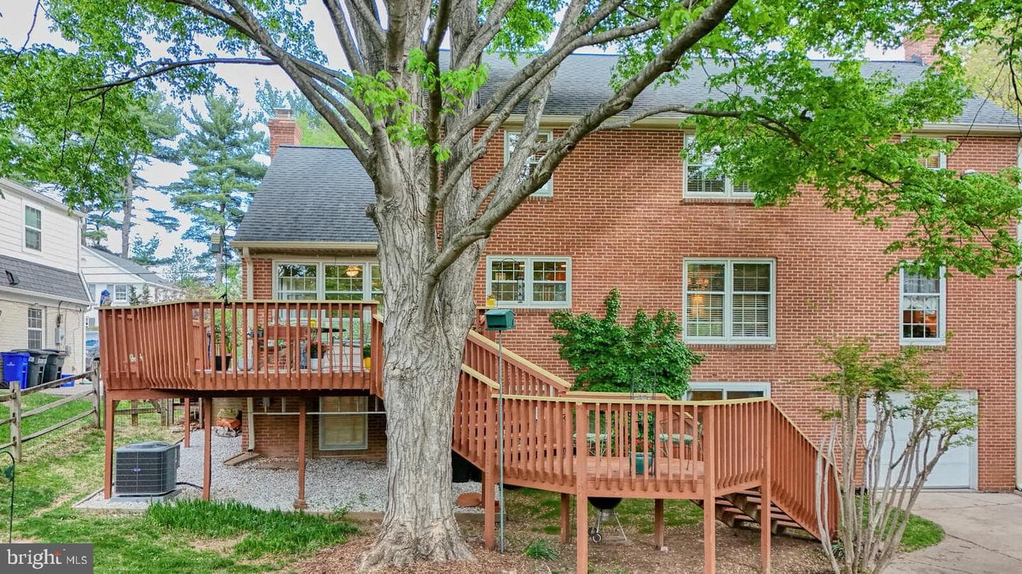 11508 Hitching Post Ln photo 40