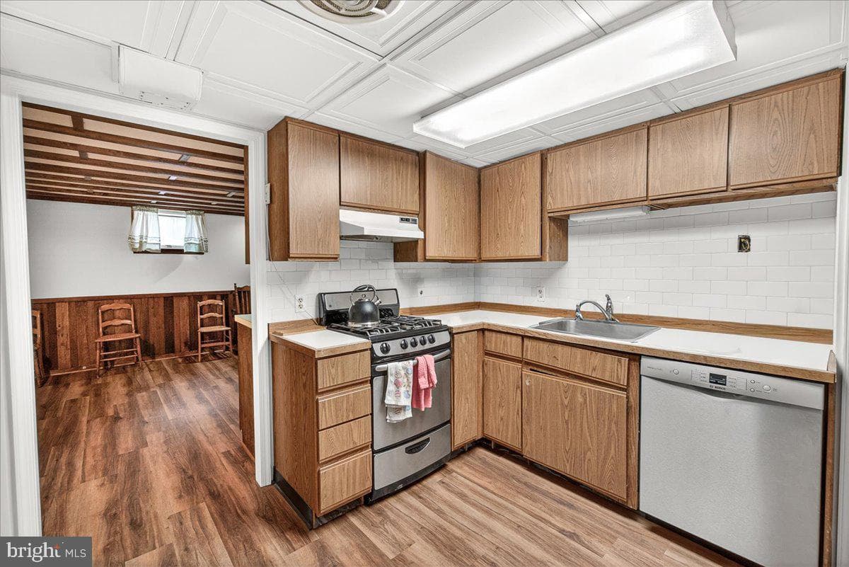 10408 Huntley Avenue photo 16