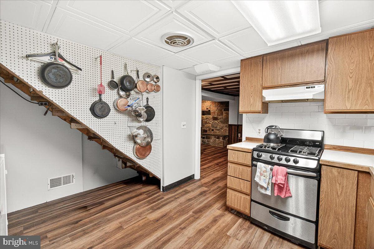 10408 Huntley Avenue photo 17