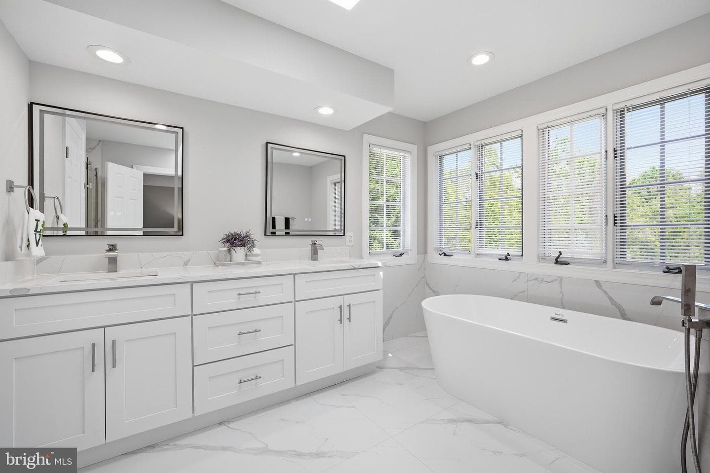 13904 Natia Manor Drive photo 24