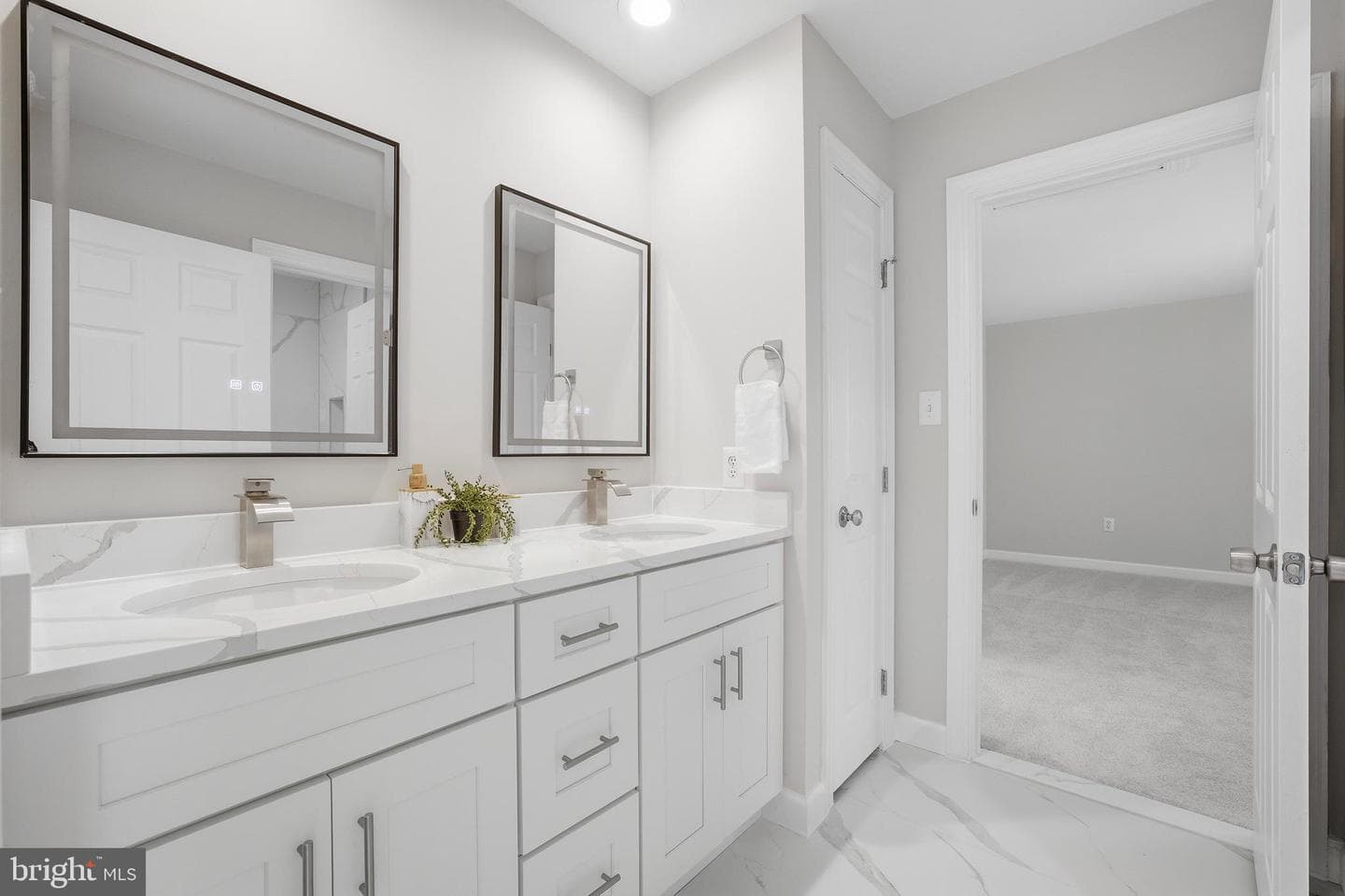 13904 Natia Manor Drive photo 30