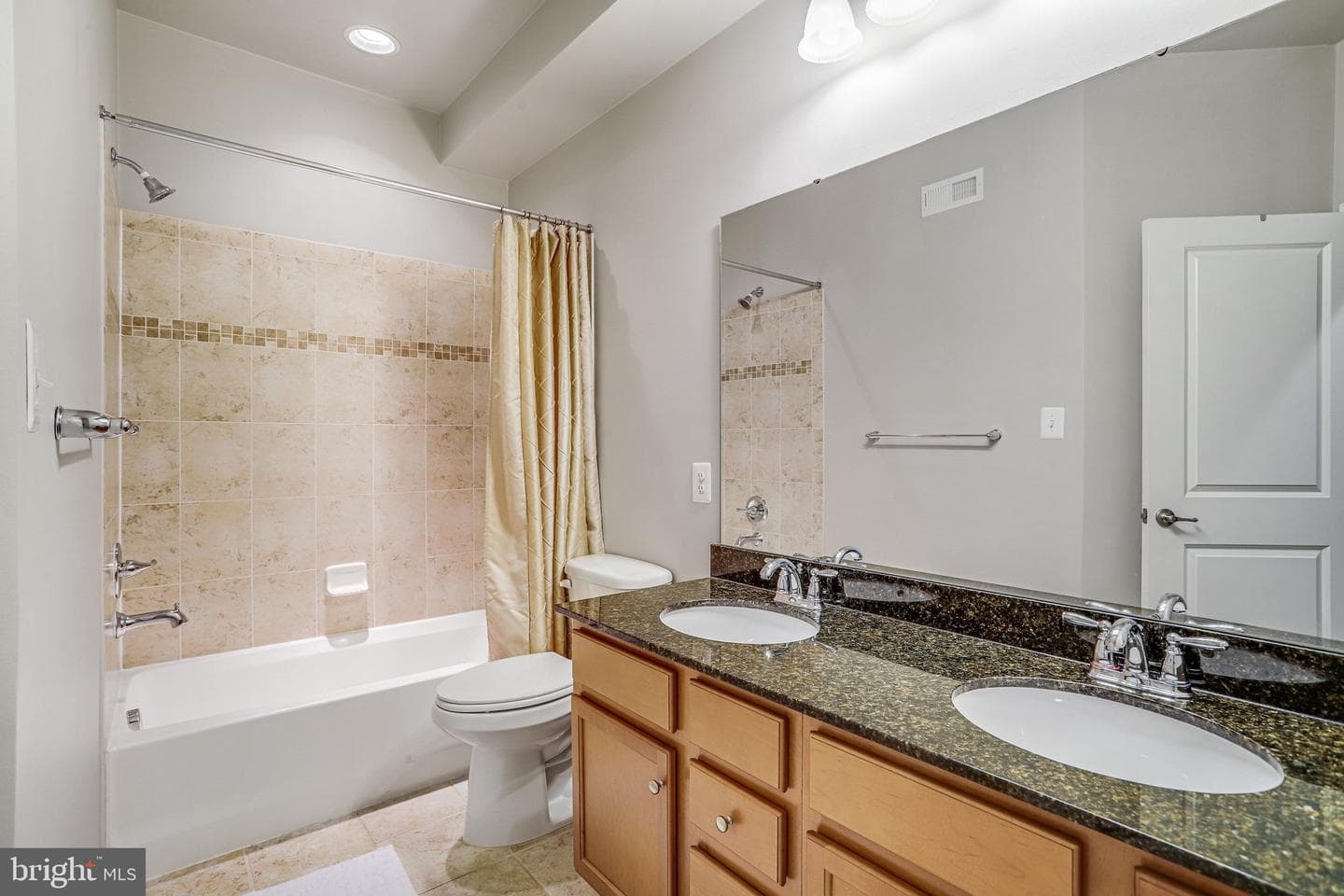 358 Urban Avenue #358 photo 21