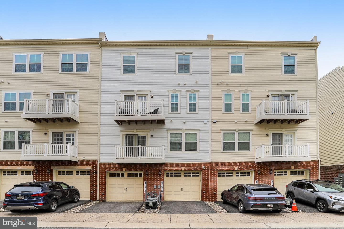 358 Urban Avenue #358 photo 27