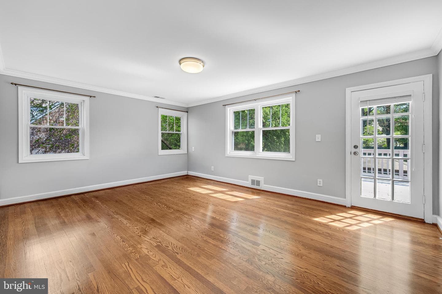 9709 Connecticut Avenue photo 22